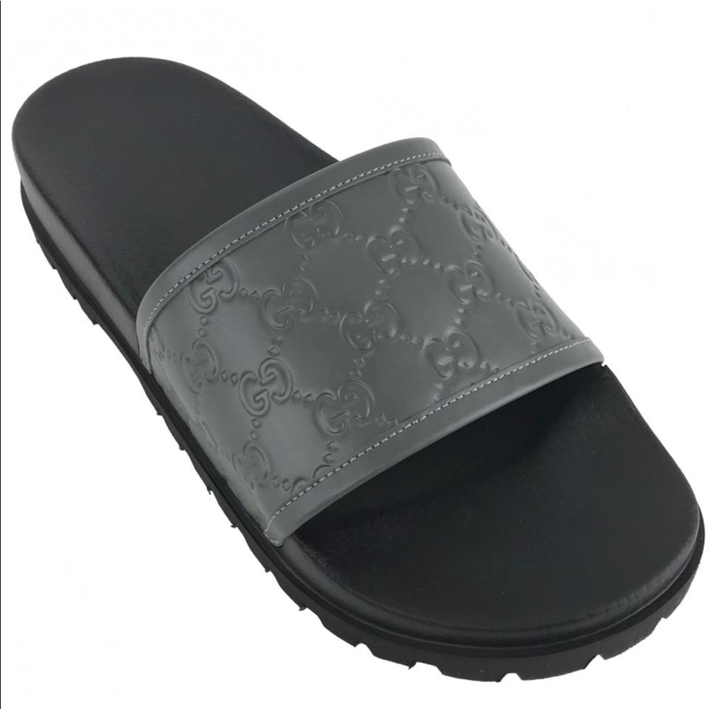 Like New 100% Auth Men’s Gucci Slides - Picture 2 of 6